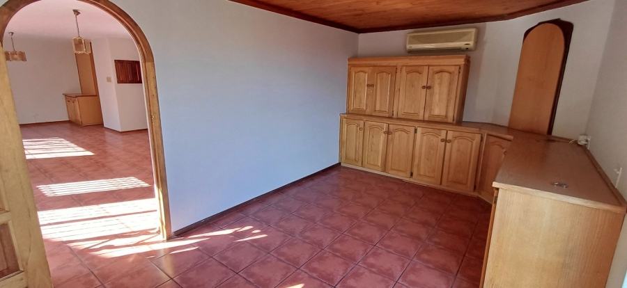 To Let 3 Bedroom Property for Rent in Hospitaalheuwel Free State